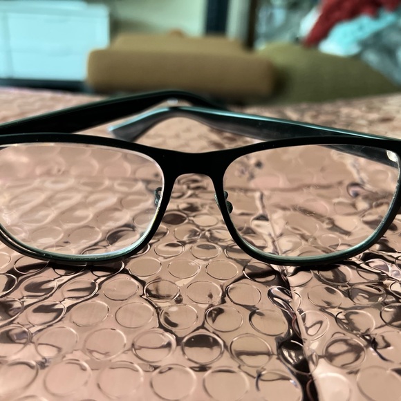 Gucci eyeglasses with case, dust cloth - Picture 10 of 17